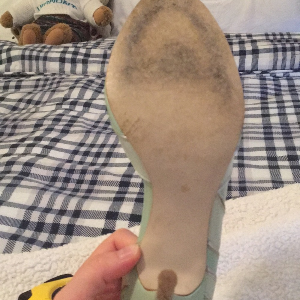 GUESS heels - Picture 4 of 5